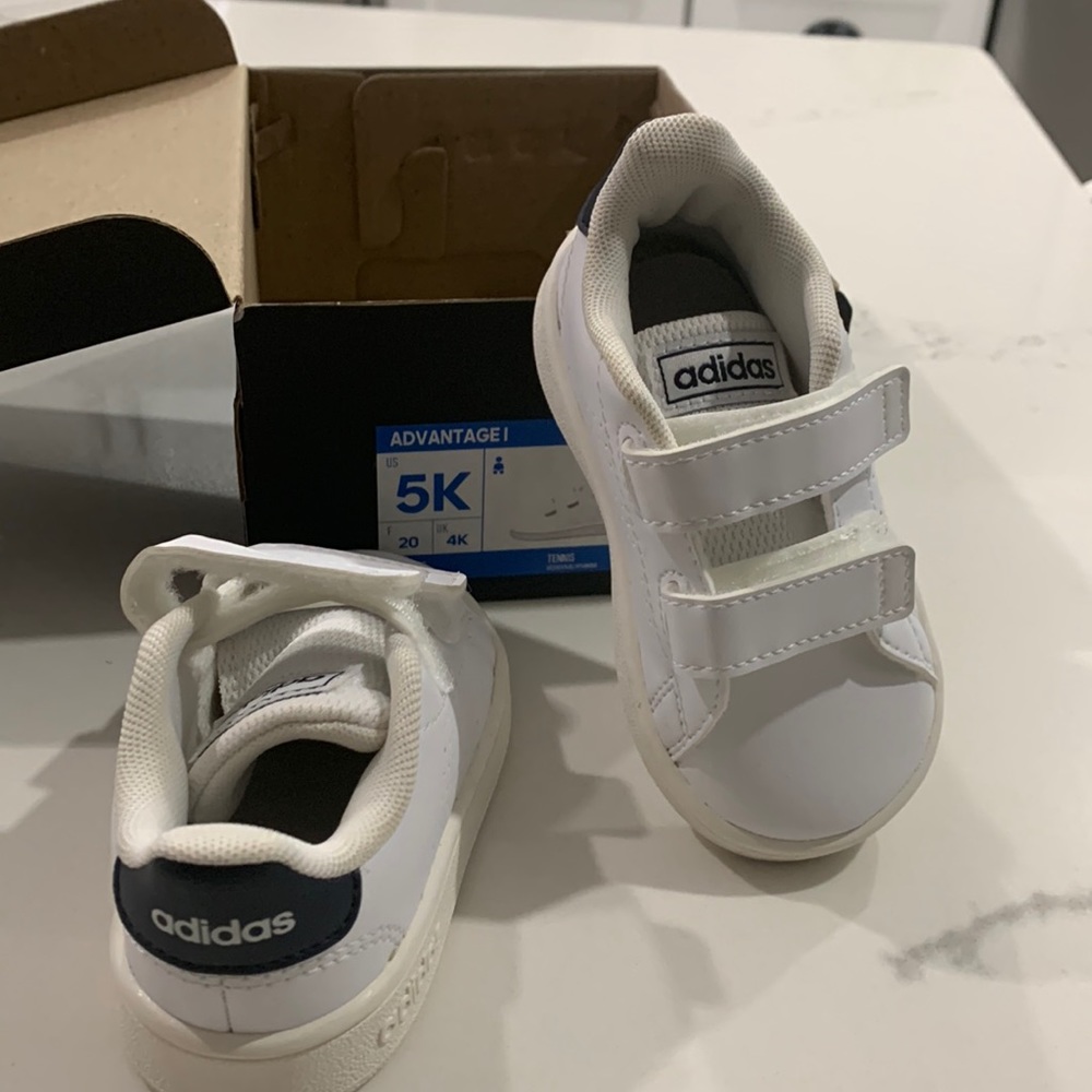Adidas Advantage Tennis Sneakers 5K